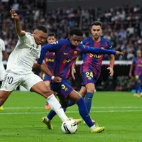 Barcelona recebe oferta do Aston Villa por Alejandro Balde