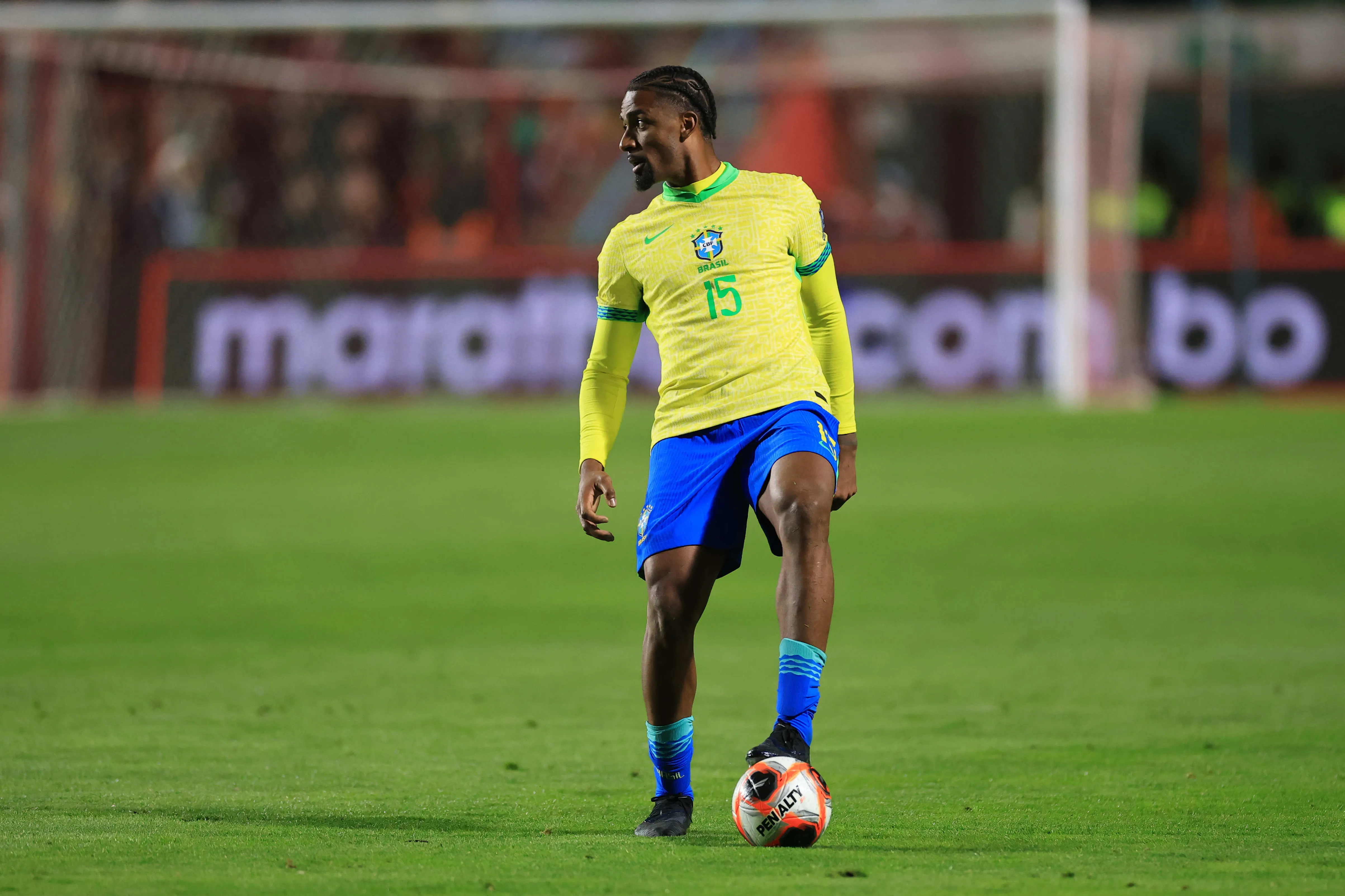 Alexsandro em ação pela Seleção Brasileira . (Foto: Buda Mendes/Getty Images)