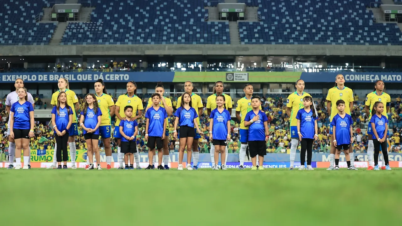 Jogadoras da Seleção Feminina antes do jogo contra o Canadá - Foto: Lívia Villas Boas/CBF