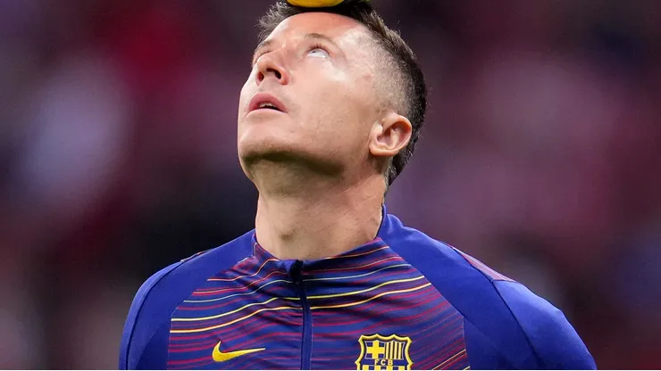 Robert Lewandowski durante jogo do Barça. (Photo by Aitor Alcalde/Getty Images)