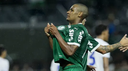 Eduardo Conceição está na mira do Barcelona. Foto: Marco Miatelo/AGIF