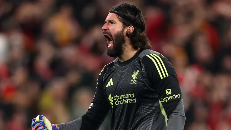 Alisson pelo Liverpool. (Foto: Carl Recine/Getty Images)