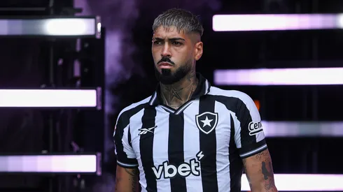 Alexander Barboza pelo Botafogo. (Foto: Francois Nel/Getty Images)