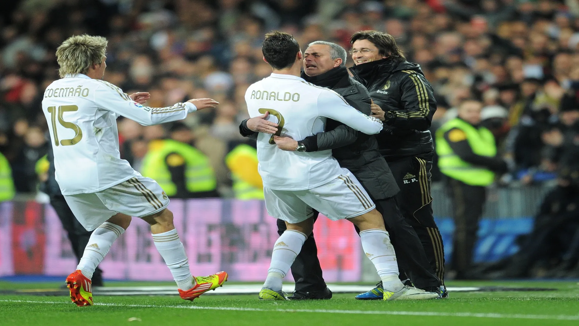 Mourinho, CR7 e Coentrão em 2012 no Real Madrid – Jasper Juinen/Getty Images
