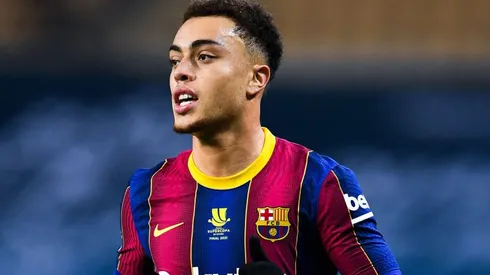 Sergiño Dest revelou que tem interesse em retornar ao Barcelona (Foto: David Ramos/Getty Images)