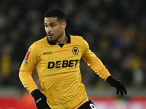 Wolves colocam João Gomes e André à venda