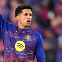 Benfica manifesta interesse em João Cancelo, que está no Barcelona