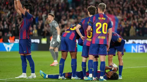 Lamine Yamal sofre lesão no Barcelona (Alex Caparros/Getty Images)