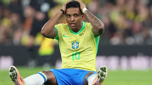 Rodrygo durante uma partida com a Seleção Brasileira. Foto: Harry Murphy/Getty Images