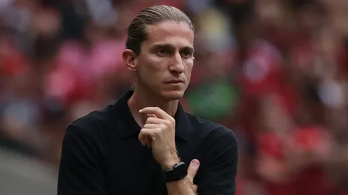 Filipe Luís se torna o favorito para assumir o comando do Chelsea logo após deixar o Flamengo. (Foto: Wagner Meier/Getty Images)