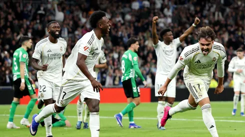 Real Madrid comemora vitória sobre o Real Betis. Times se enfrentam novamente nesta sexta (24). (Foto: Florencia Tan Jun/Getty Images)