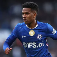 Chelsea não libera tratamento de Estêvão no Brasil