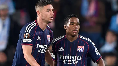 Yaremchuk e Endrick em campo com as cores do Lyon. Foto: Jose Manuel Alvarez Rey/Getty Images