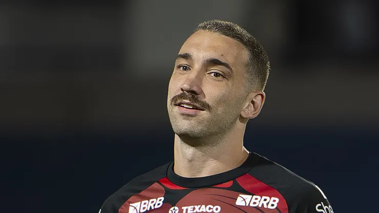 Napoli tem interesse em Léo Ortiz. Foto: Anderson Romao/AGIF