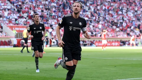 Harry Kane marca gol da virada do Bayern de Munique. Foto: Alex Grimm/Getty Images