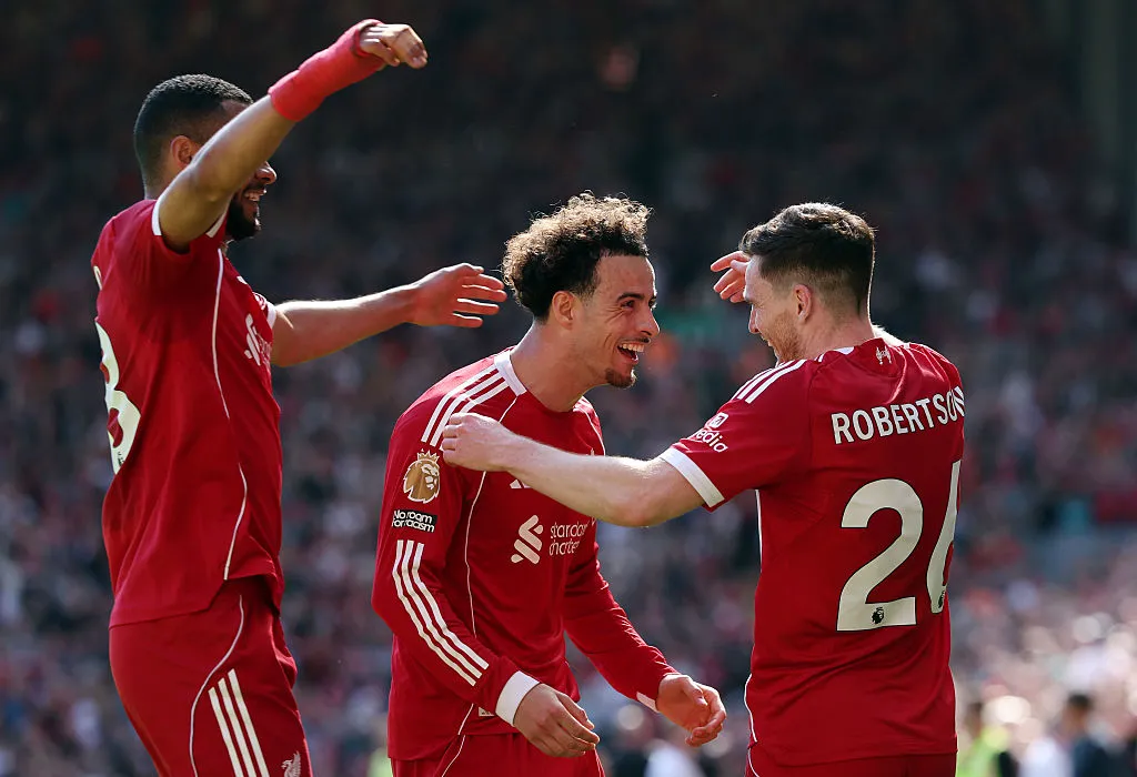 Curtis Jones comemorando gol do Liverpool. (Photo by Alex Livesey/Getty Images)