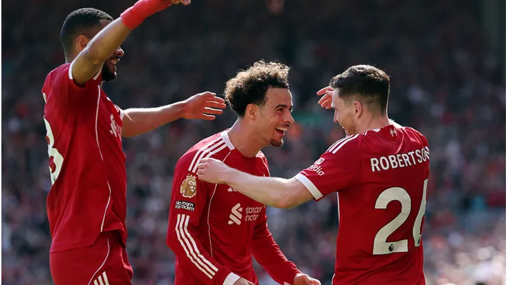 Robertson comemora seu gol pelo Liverpool. Alex Livesey/Getty Images.