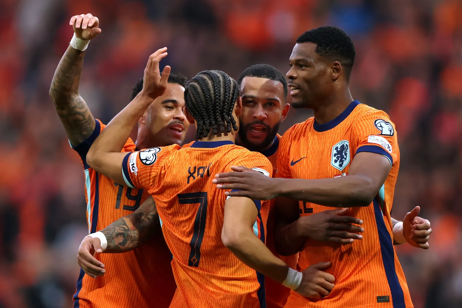 Xavi Simons pela Seleção Holandesa – Dean Mouhtaropoulos/Getty Images