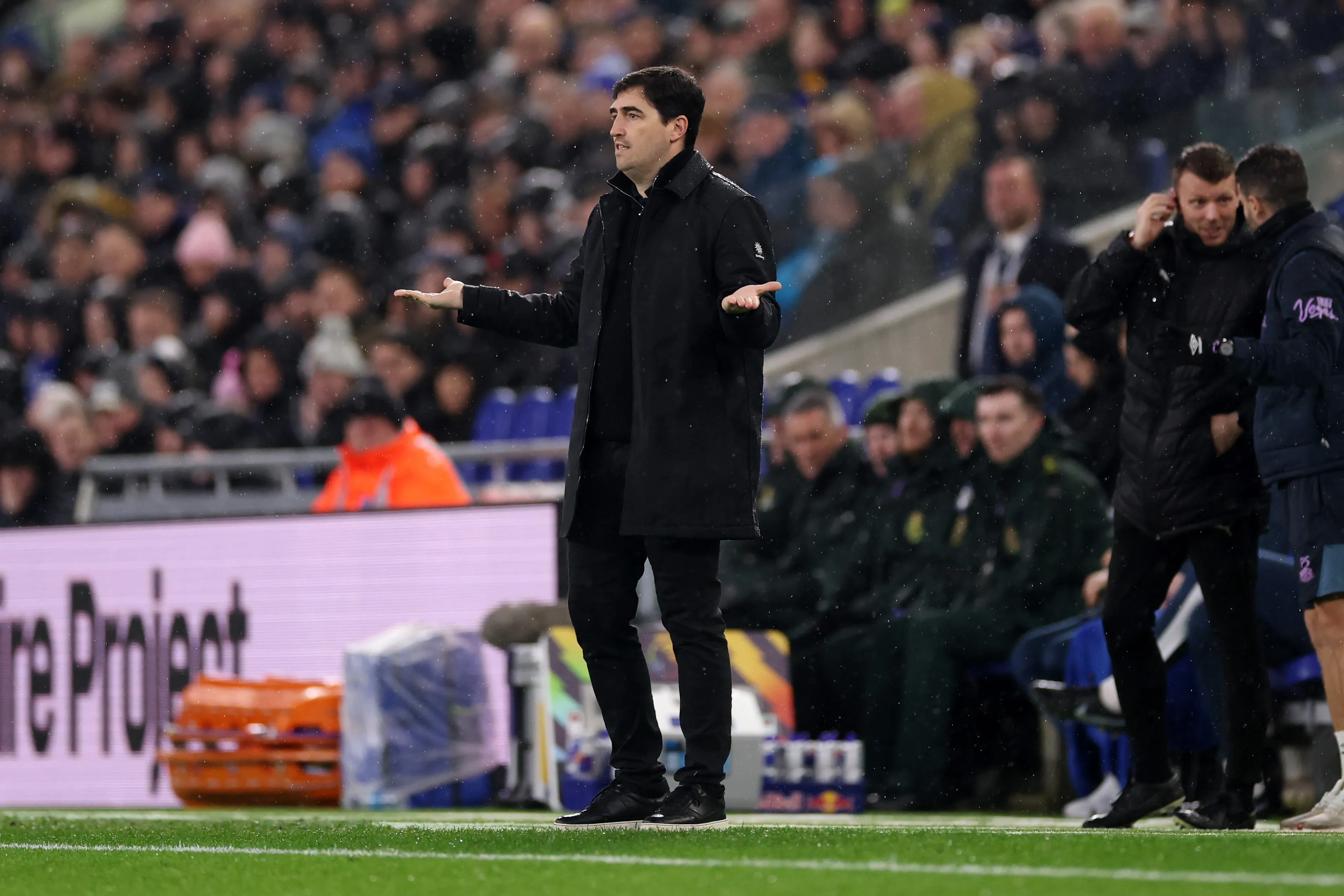 Iraola é a prioridade do Chelsea. Foto: Carl Recine/Getty Images