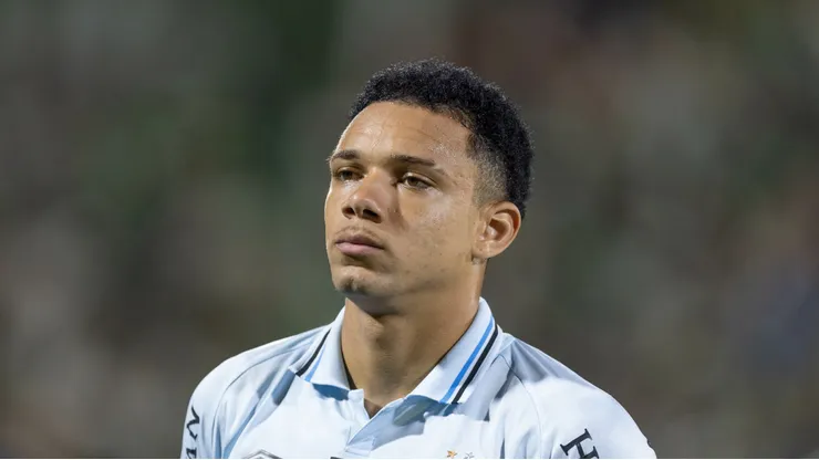 Viery pode trocar o Grêmio pelo futebol europeu - Foto: Liamara Polli/AGIF