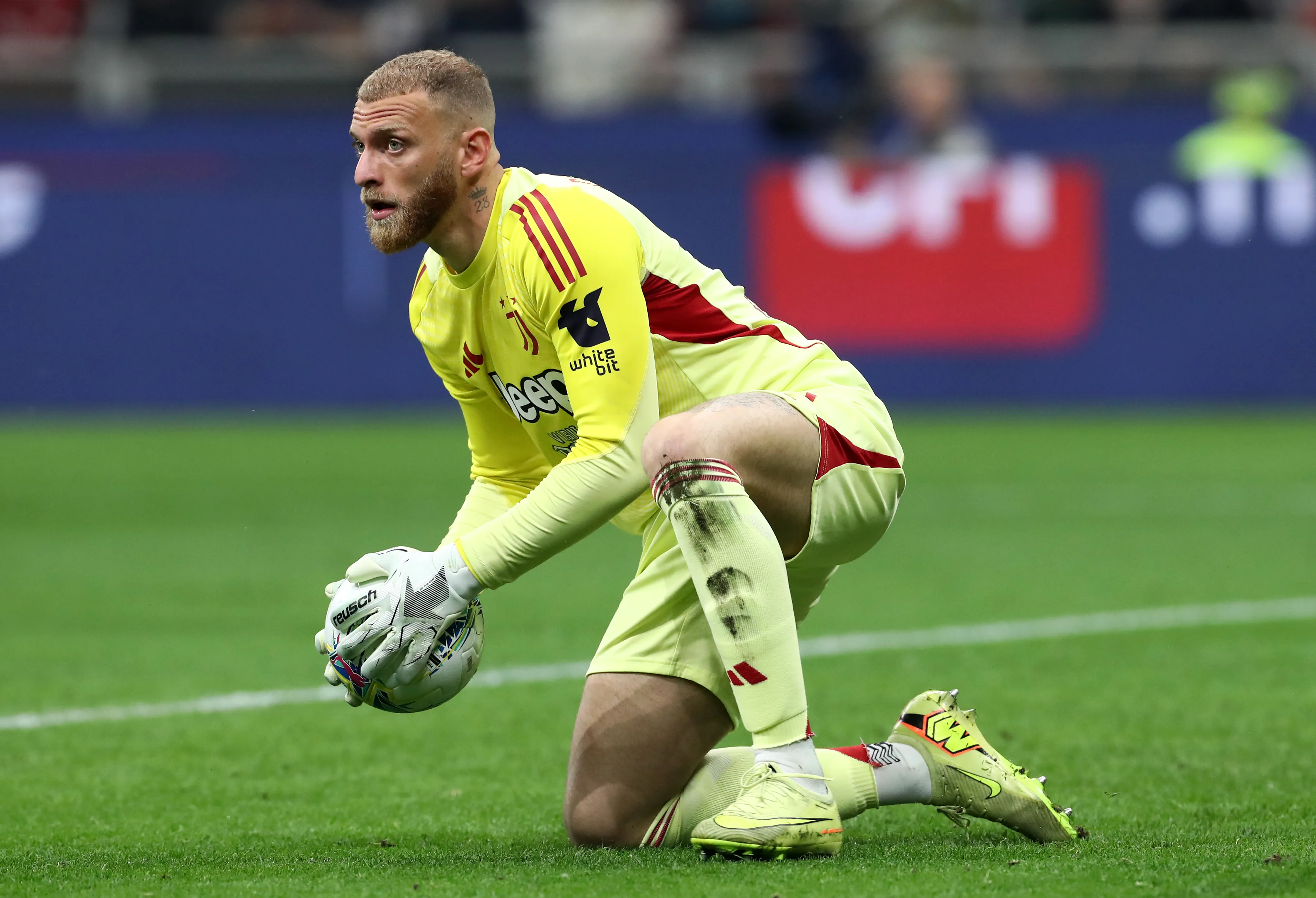 Michele Di Gregorio pode reforçar o Liverpool. (Photo by Marco Luzzani/Getty Images)