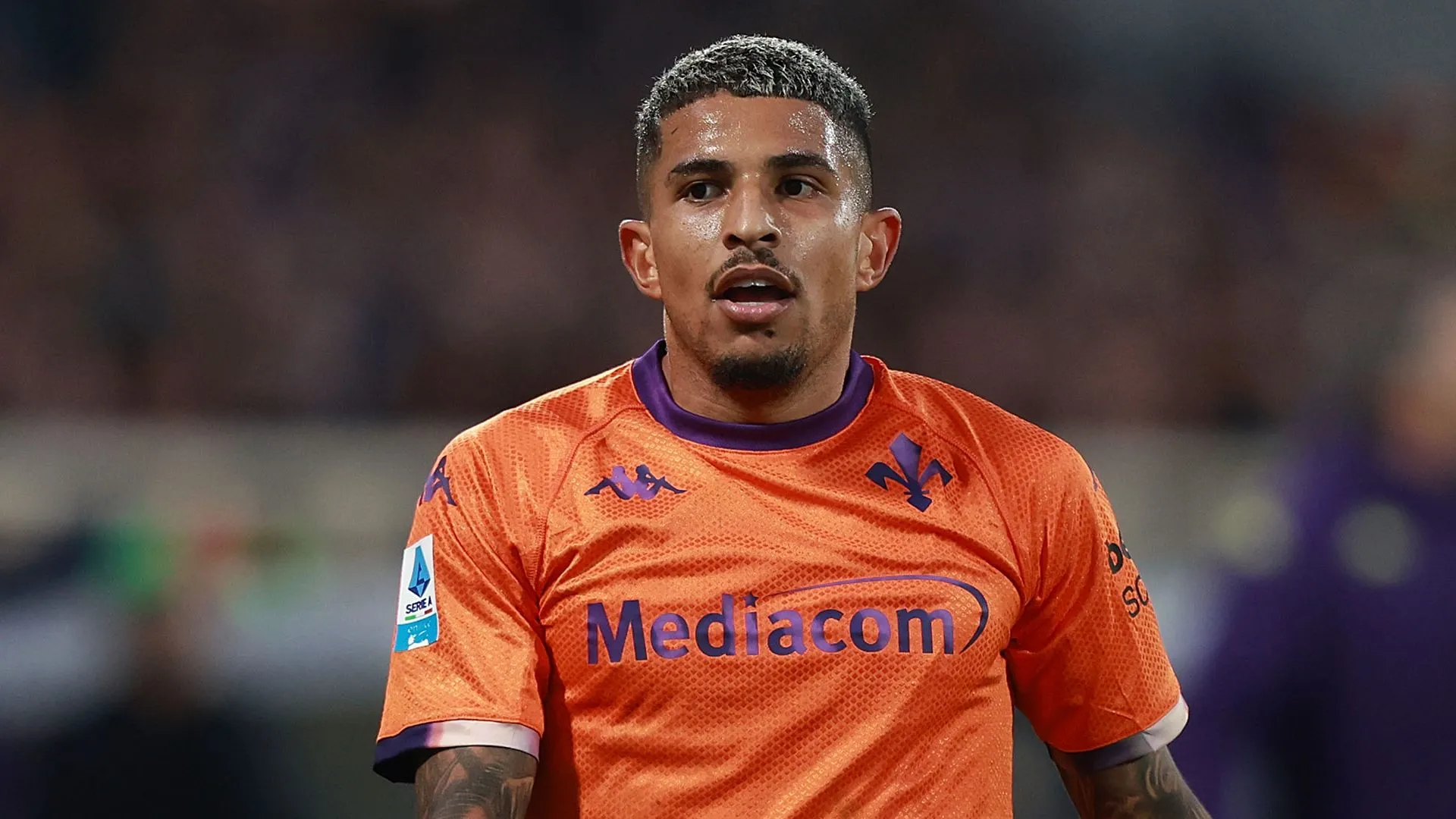 Dodô em campo pela Fiorentina