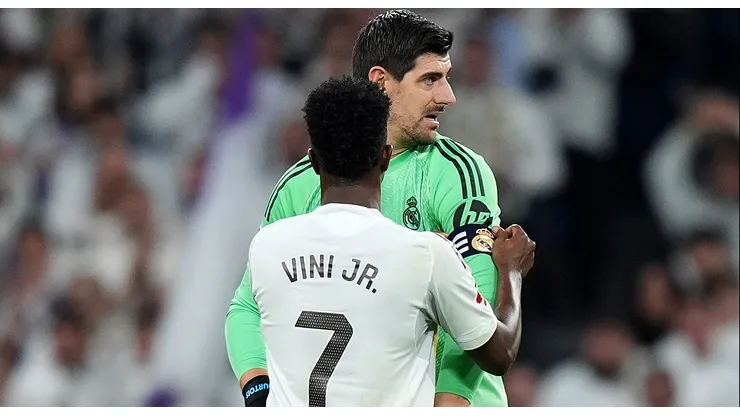 Vini Jr e Courtois. (Photo by Angel Martinez/Getty Images)