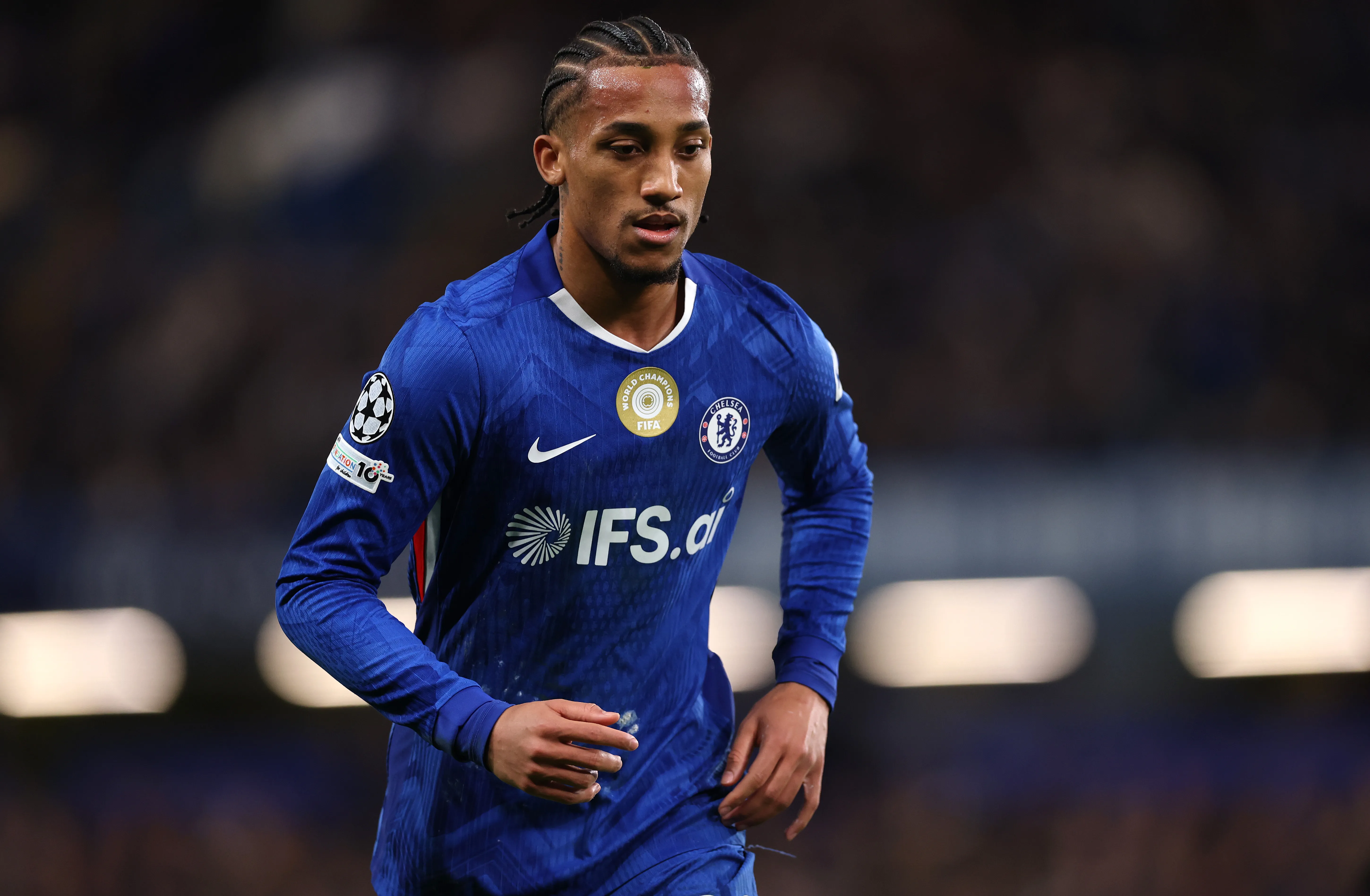 João Pedro em campo pelo Chelsea (Foto: Ryan Pierse/Getty Images)