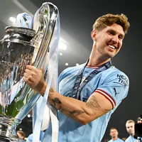 John Stones deixa o City após década histórica