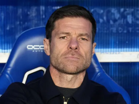 Xabi Alonso se aproxima do Chelsea