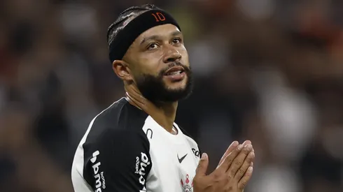 Memphis Depay é oferecido ao PAOK e segue sem renovar com o Corinthians. (Foto: Miguel Schincariol/Getty Images)