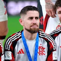 Léo Pereira é ausência contra o Estudiantes