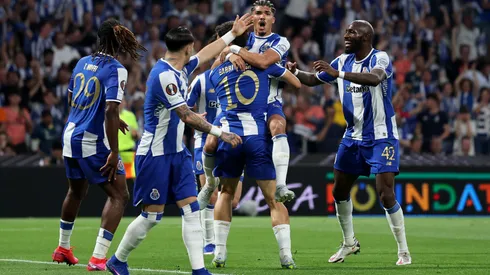 Porto disputa jogo decisivo que pode garantir vaga na Champions e impacto financeiro relevante. Foto: Clive Brunskill/Getty Images