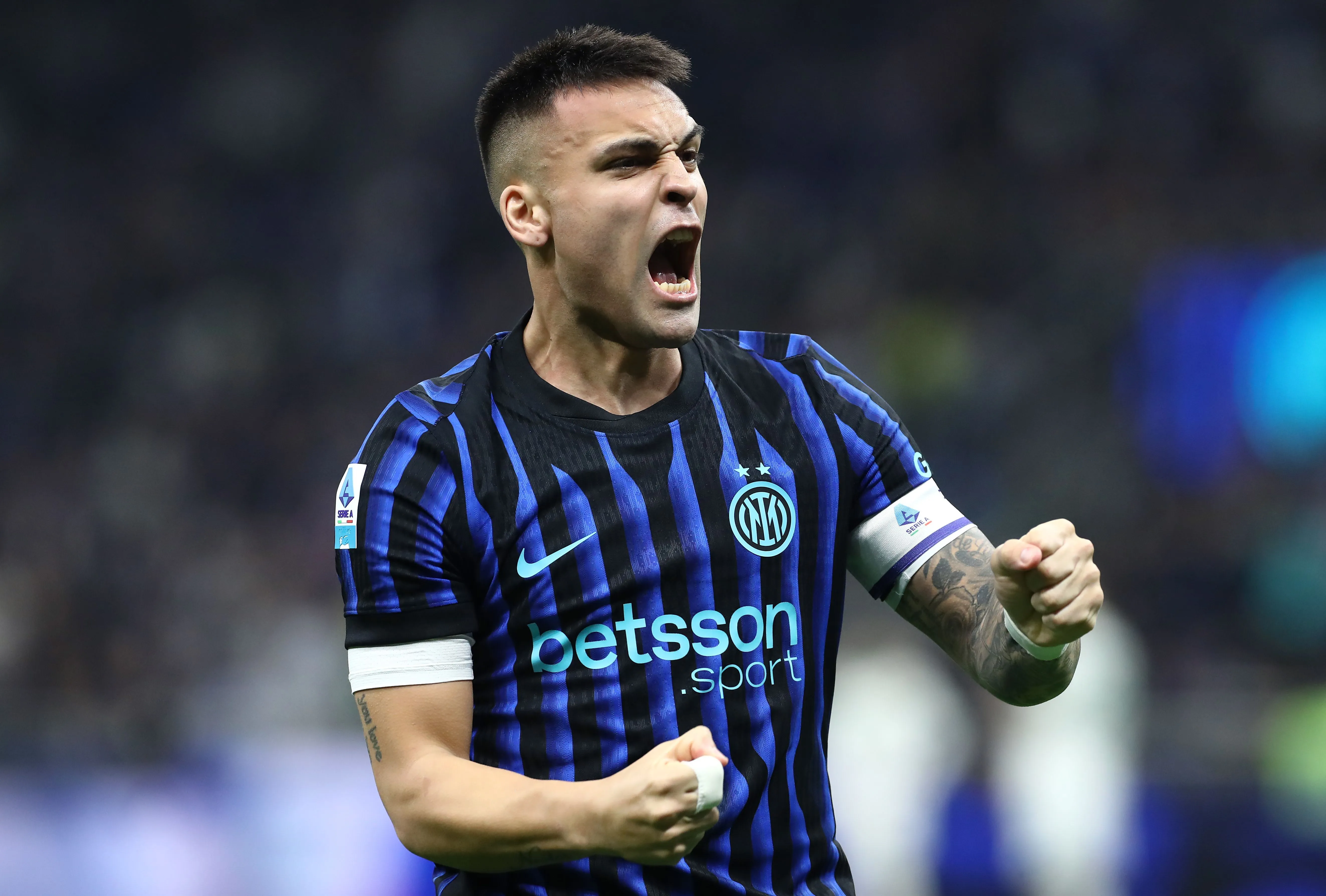 Lautaro Martínez em campo pela Inter (Foto: Marco Luzzani/Getty Images)