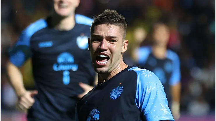 Corinthians terá que pagar R$ 17,5 milhões por Bissoli, do Buriram United. (Photo by Pakawich Damrongkiattisak/Getty Images)