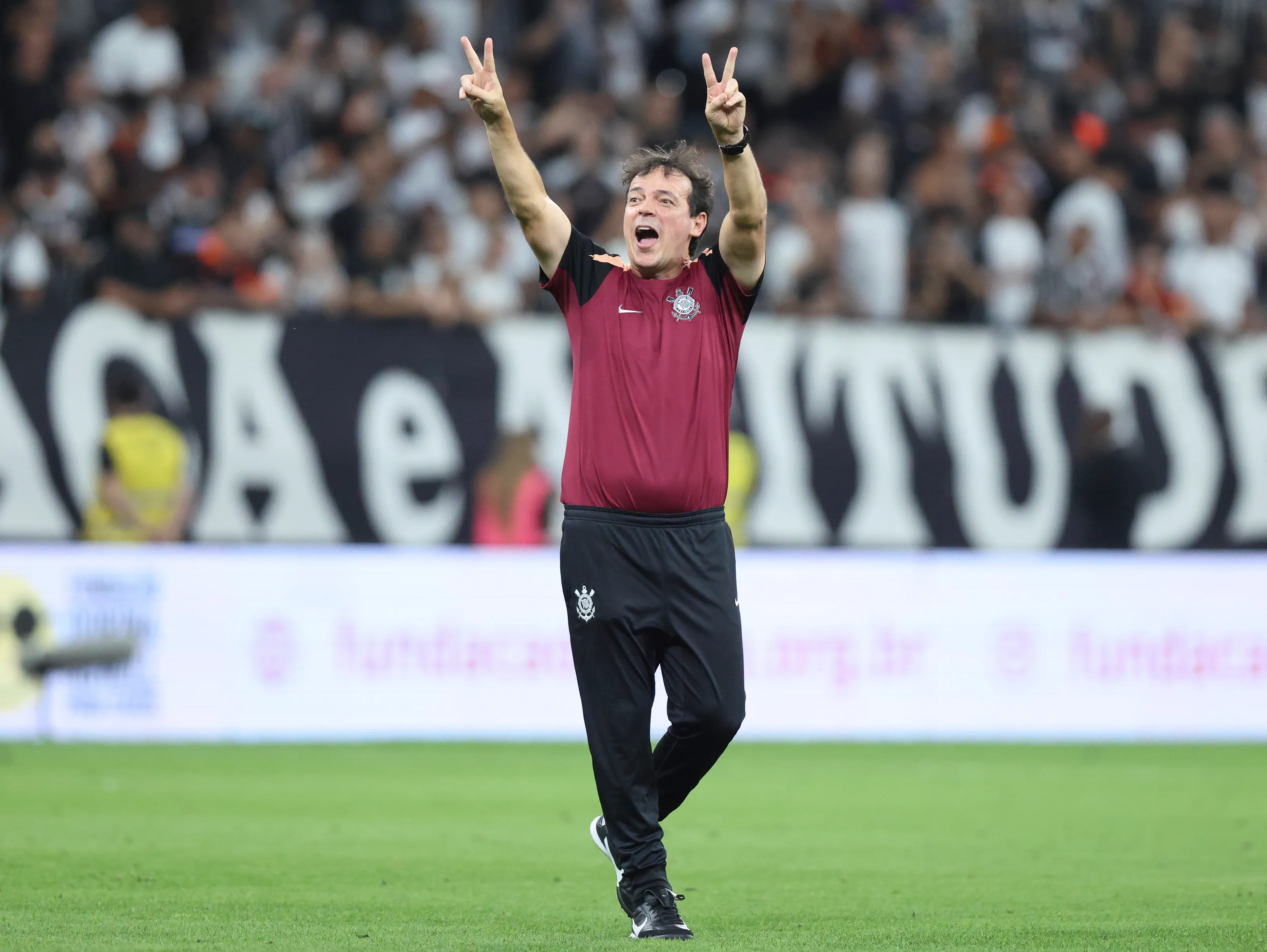Corinthians recebe o Peñarol na Arena. Foto: Alexandre Schneider/Getty Images
