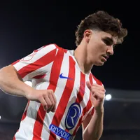 Simeone banca Julián Alvarez e Giuliano contra o Arsenal