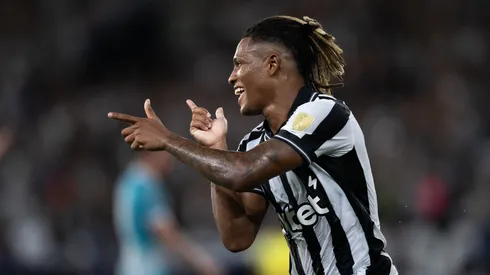 Danilo, jogador do Botafogo. (Foto: Jorge Rodrigues/AGIF)