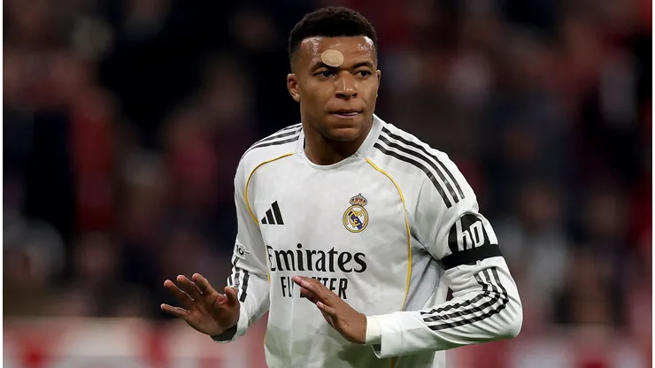 Mbappé em ação pelo Real Madrid durante partida oficial. Foto: Lars Baron/Getty Images