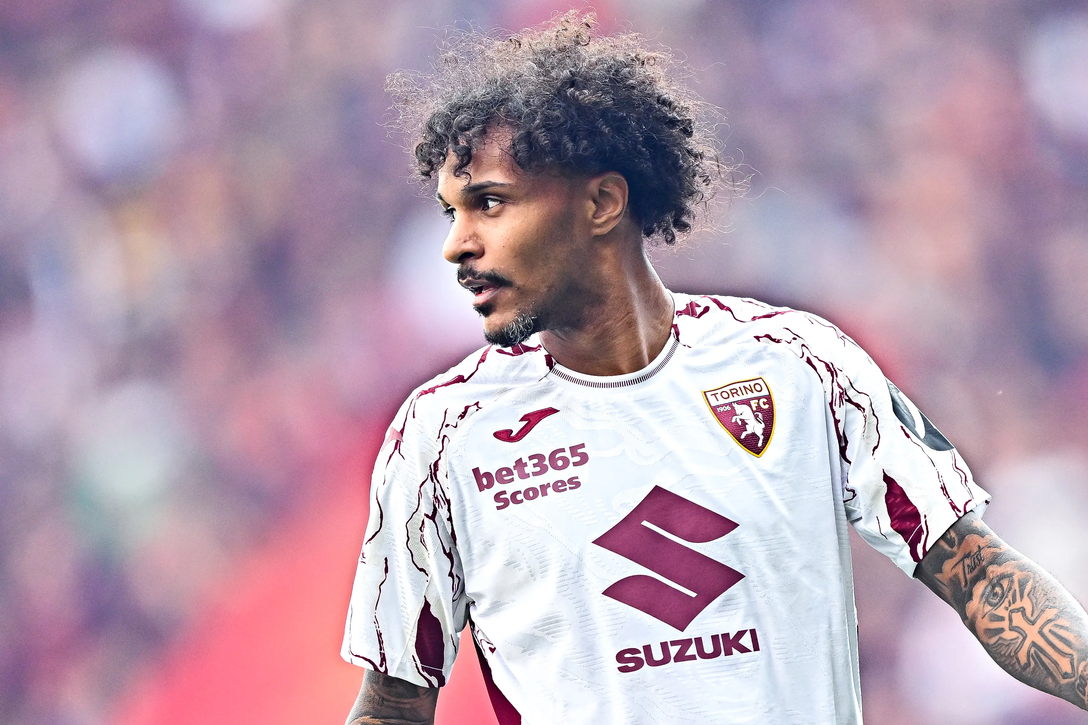 Valentino Lazaro em campo pelo Torino (Foto: Simone Arveda/Getty Images)