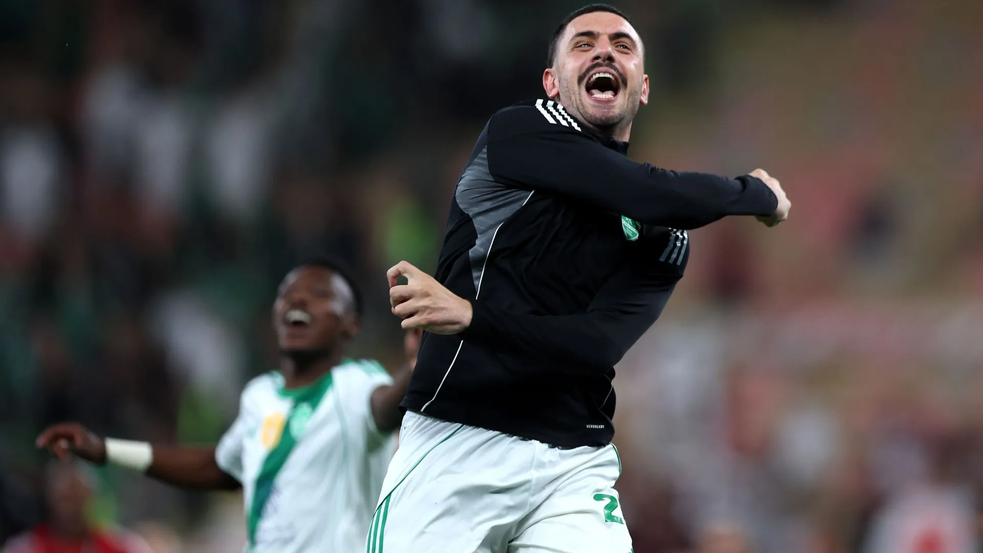 Demiral marcou Cristiano Ronaldo (foto: Yasser Bakhsh/Getty Images)