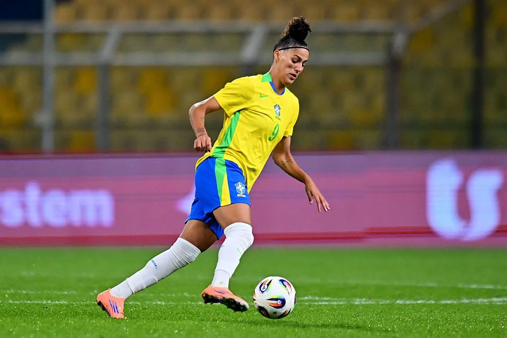Amanda Gutierres atuando pela Seleção Feminina – Foto: Alessandro Sabattini/Getty Images