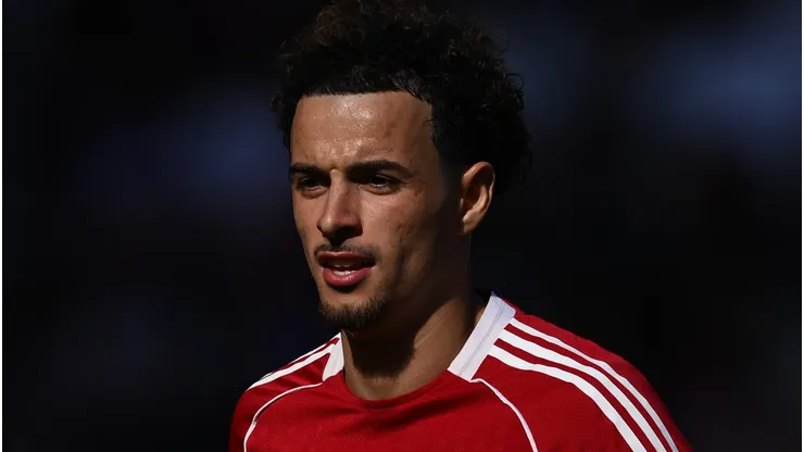 Curtis Jones durante partida do Liverpool. (Photo by Gareth Copley/Getty Images)