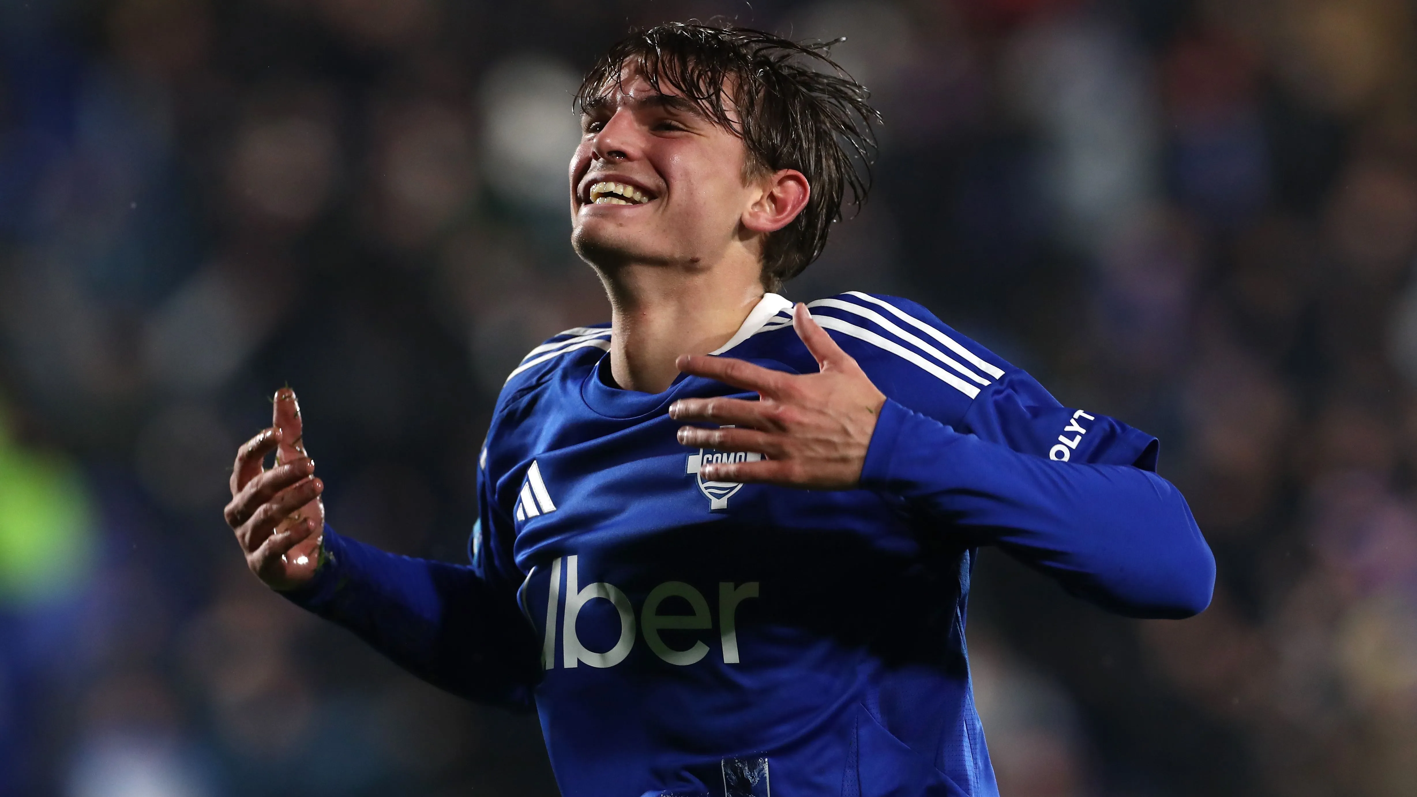 Nico Paz está entre Como 1907 e Real Madrid para a próxima temporada (Photo by Marco Luzzani/Getty Images)
