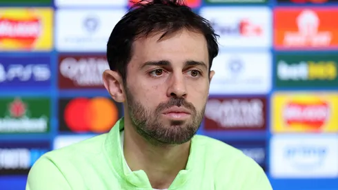 Bernardo Silva durante uma entrevista coletiva. Foto: Alex Livesey/Getty Images