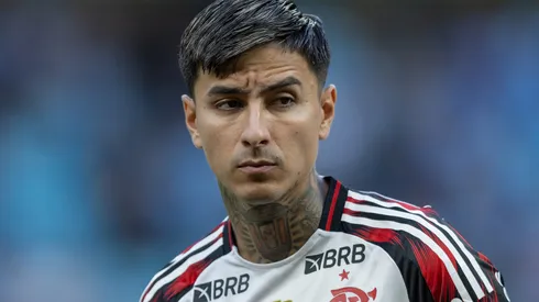 Erick Pulgar em campo durante uma partida pelo Flamengo. Foto: Liamara Polli/AGIF