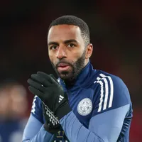 Lateral rebaixado no Leicester pode jogar Brasileirão