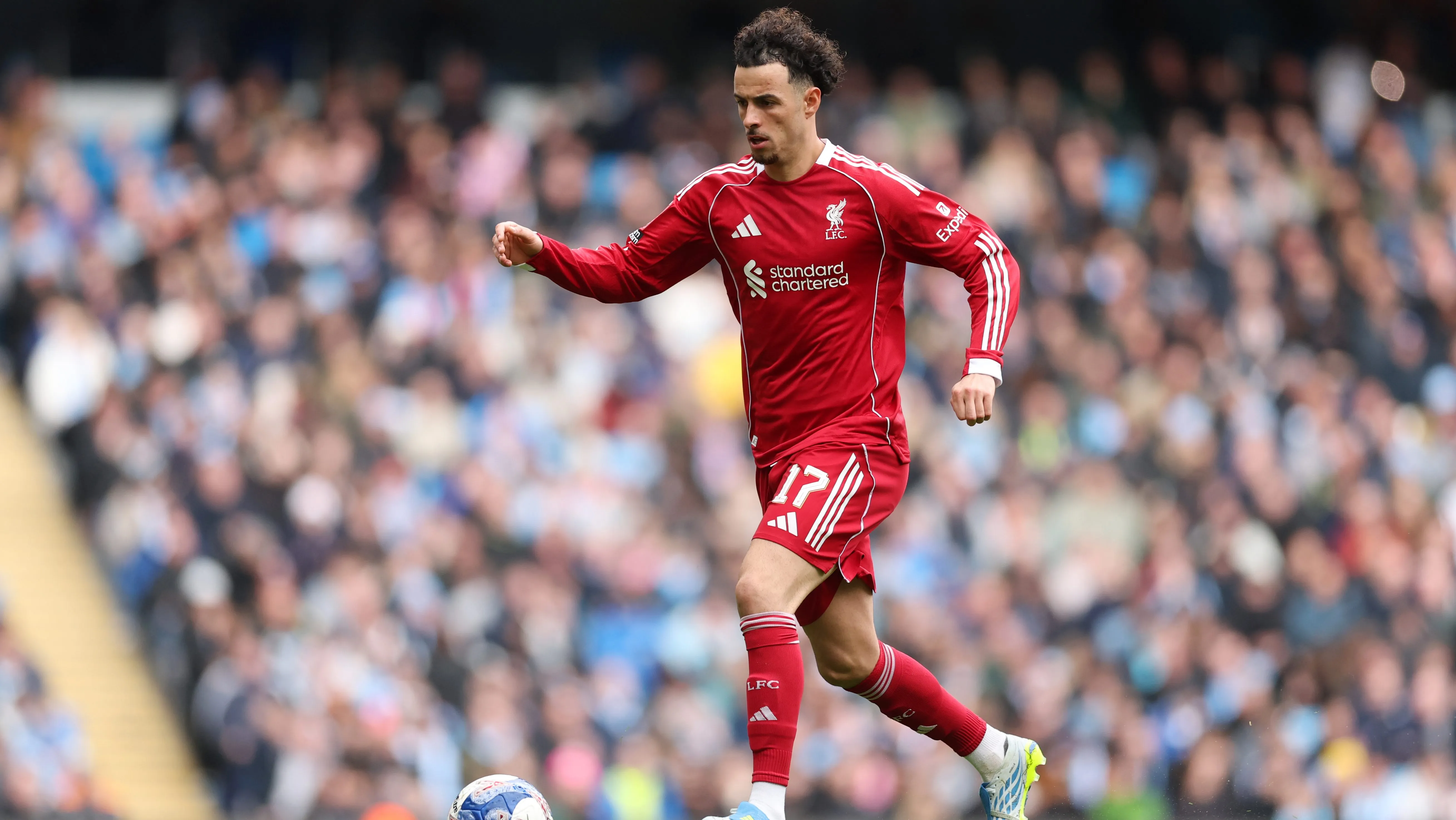 Curtis Jones, alvo da Inter de Milão, em jogo do Liverpool. Foto: Michael Regan/Getty Images