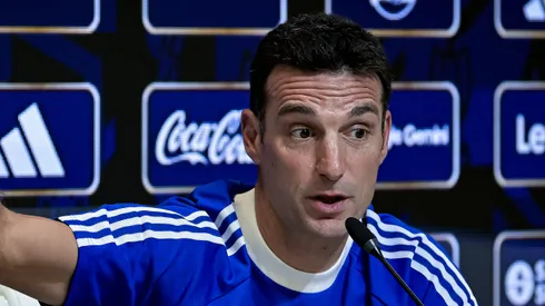 Real Madrid fica distante de Scaloni. Foto: Marcelo Endelli/Getty Imagens