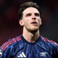 Arsenal e Fulham duelam às 13h30 pela Premier League